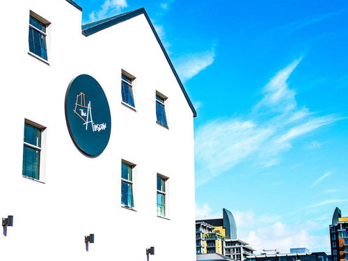 歐洲英國(guó)一地12日深度游 vip6人私家小團(tuán),國(guó)航直飛,四星級(jí)酒店,0自費(fèi),白金漢宮,曼聯(lián)主場(chǎng),溫莎古堡,2人一臺(tái)免費(fèi)wifi 出發(fā) 途牛